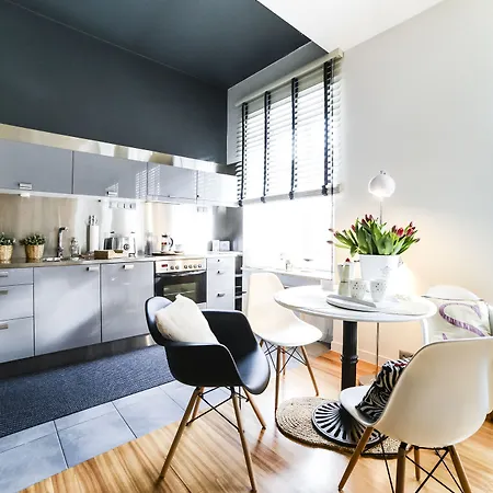 Chmielna Center Apartment *